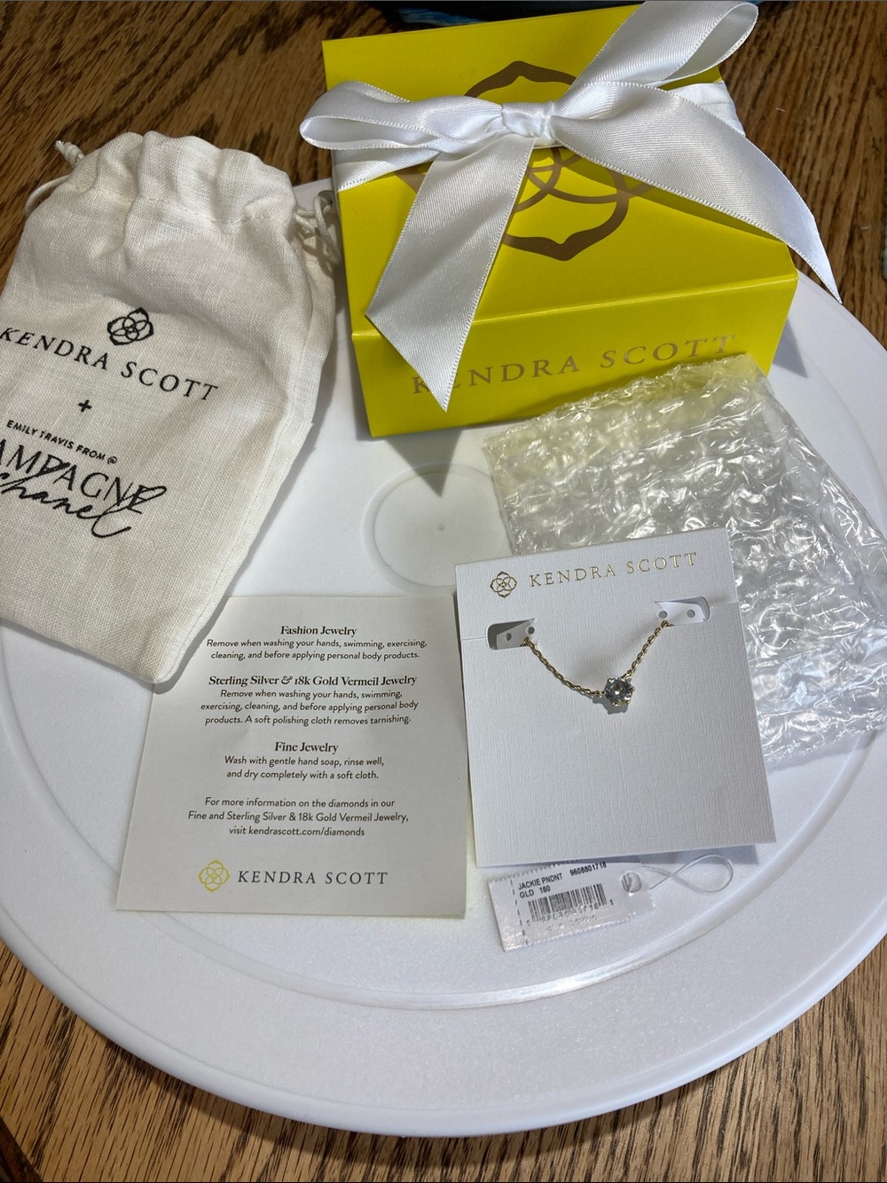 Kendra Scott Gold Necklace with Card and Branded Pouch